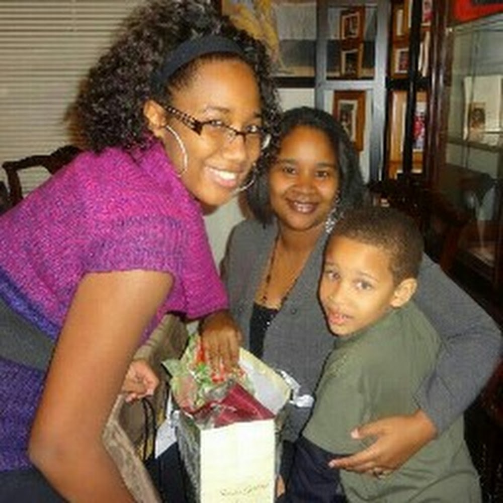 Meet your Posher, Octavia